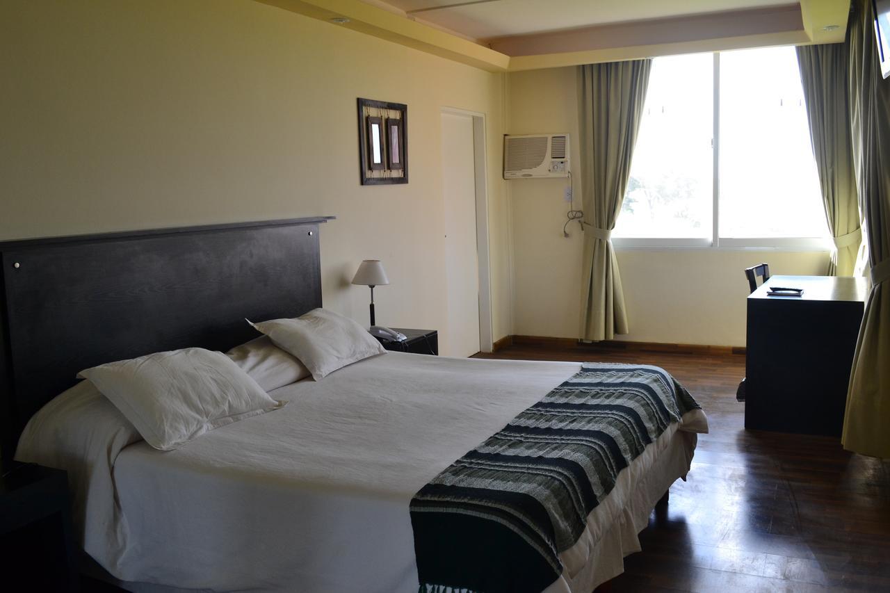 Manantiales Hotel De Turismo Монте-Касерос Экстерьер фото